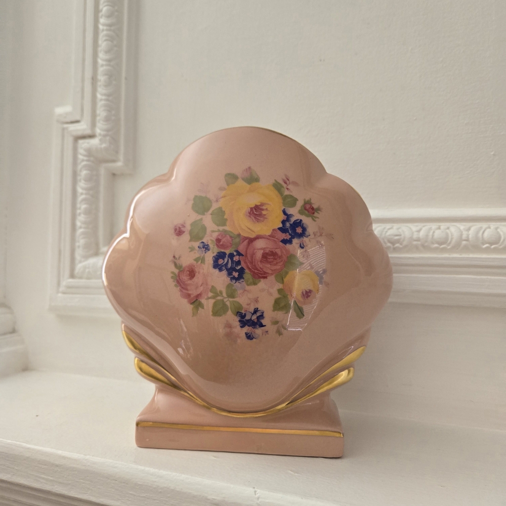 Floral Shell-Shaped Decorative Vase